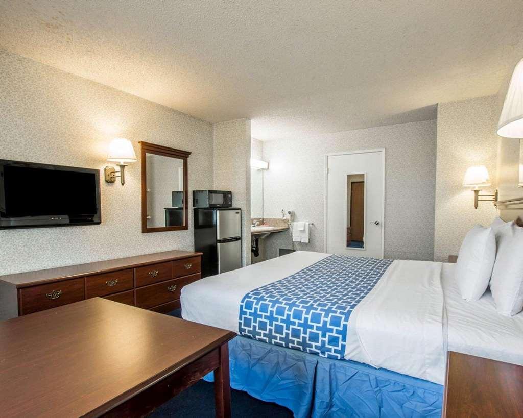Econo Lodge Морено Вали Стая снимка