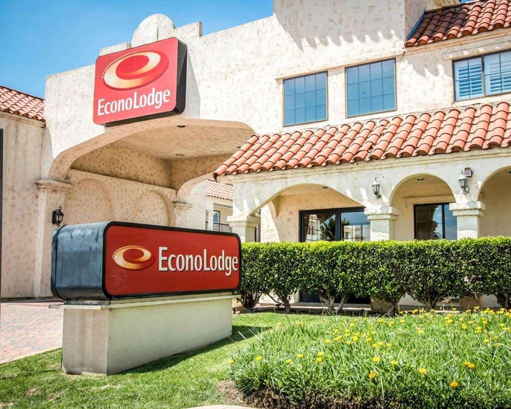 Econo Lodge Морено Вали Екстериор снимка