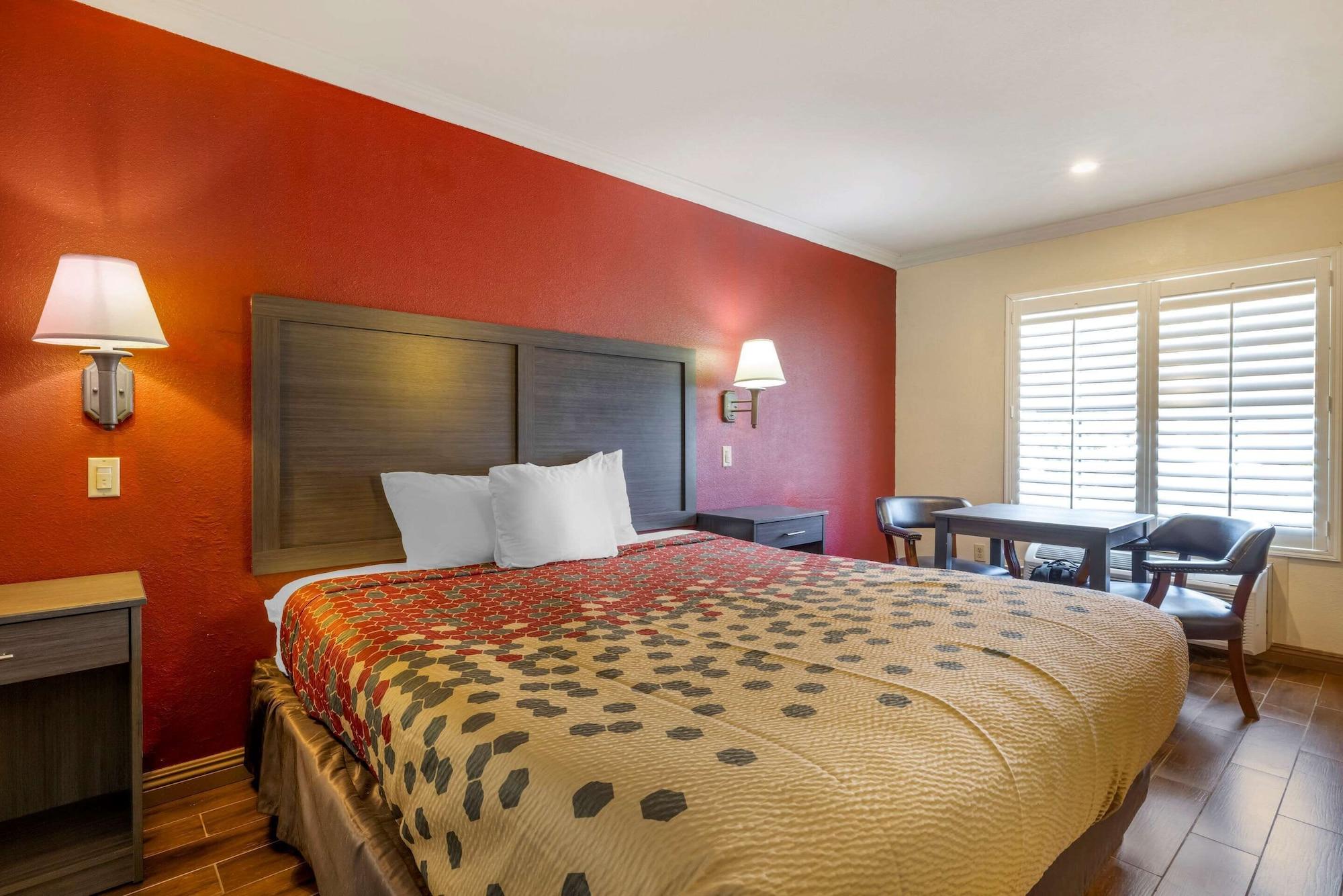 Econo Lodge Морено Вали Екстериор снимка