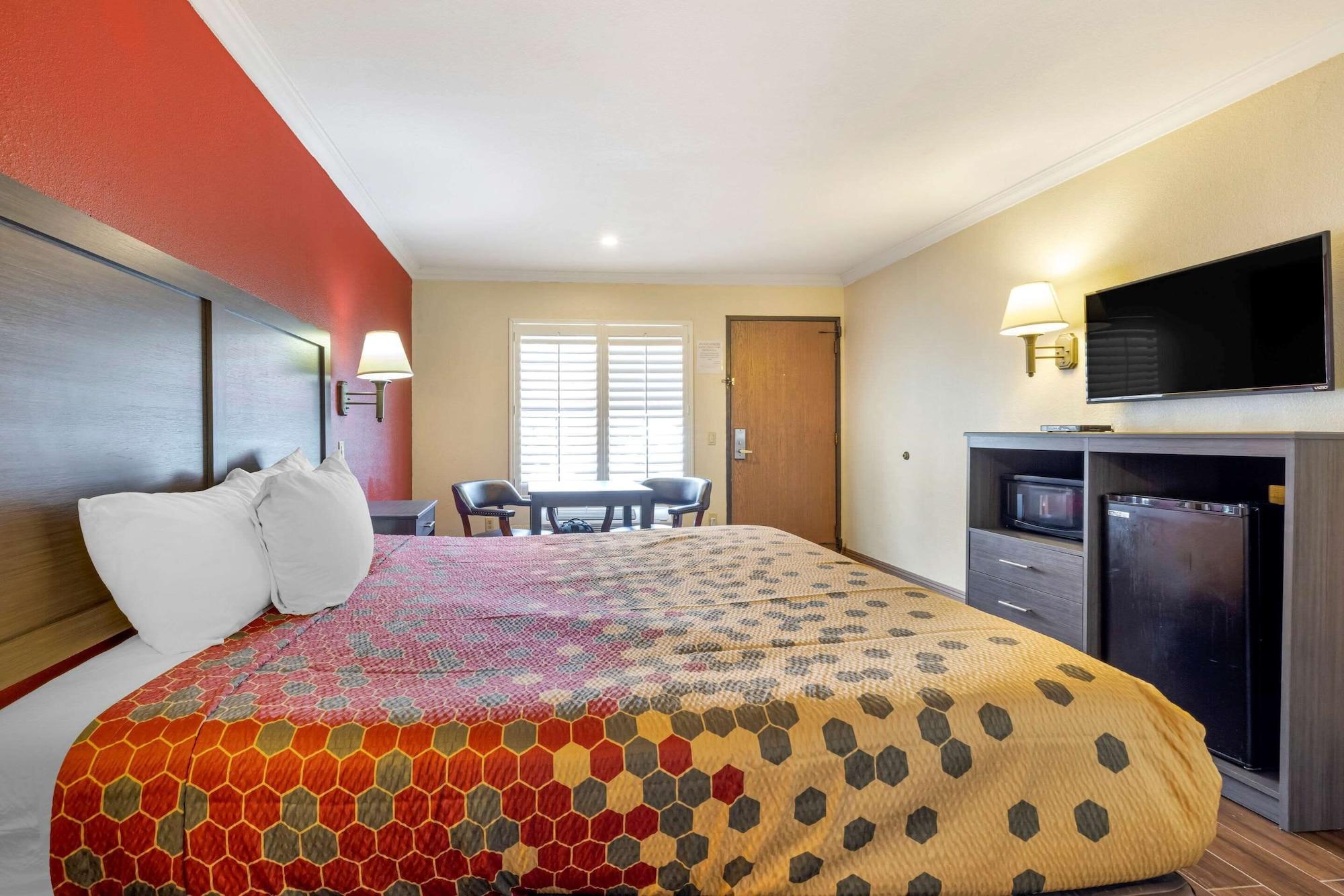 Econo Lodge Морено Вали Екстериор снимка